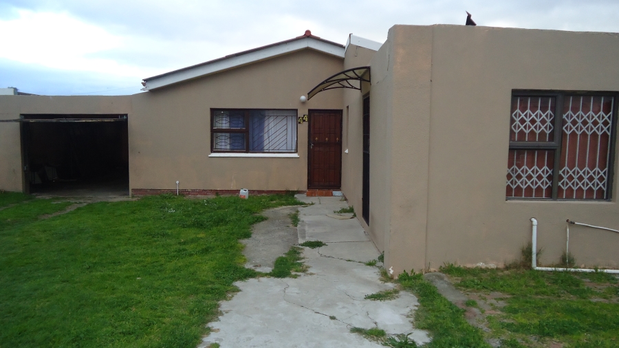 3 Bedroom Property for Sale in Devon Park Western Cape